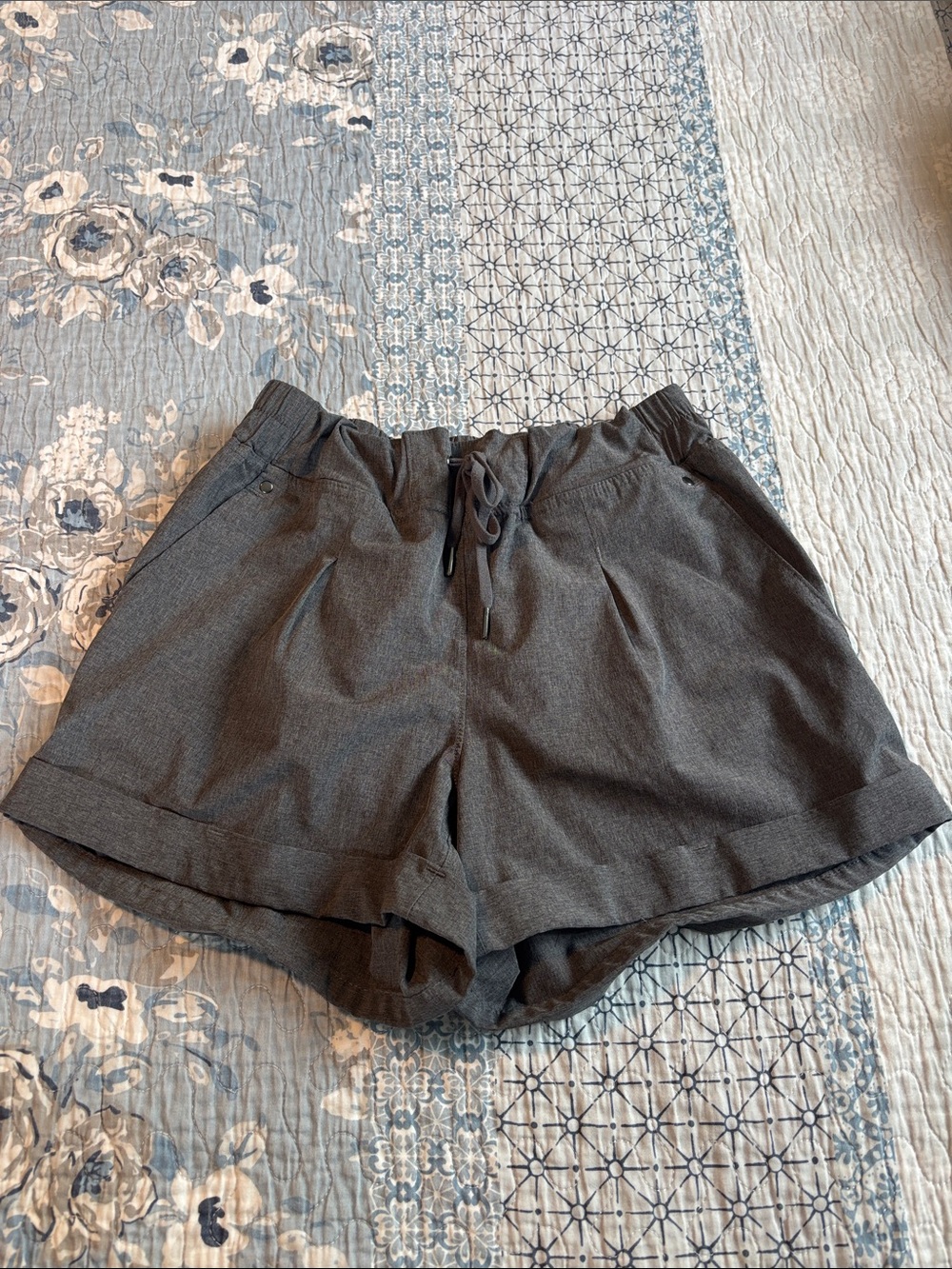 MPG Dark Gray Drawstring Cuffed Women's Shorts size S. Like new.